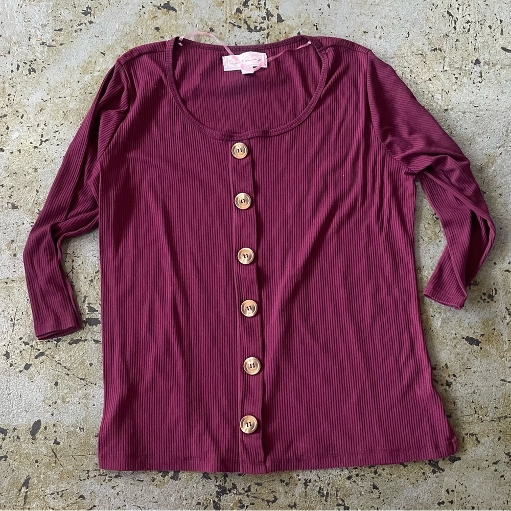 French Laundry Burgundy Ribbed Quarter Length Sleeve Button-Front Design Size L